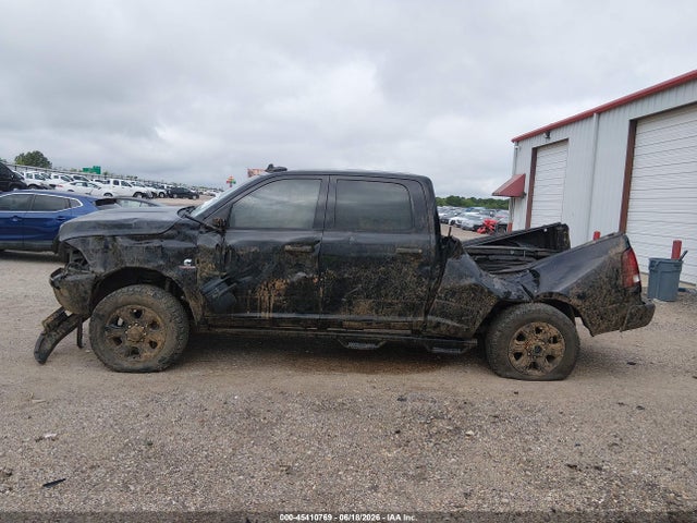45410769 :رقم المزاد ، 3C6UR5DL4EG155234 vin ، 2014 Ram 2500 Big Horn مزاد بيع