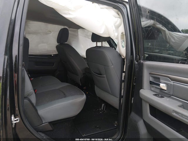 45410769 :رقم المزاد ، 3C6UR5DL4EG155234 vin ، 2014 Ram 2500 Big Horn مزاد بيع