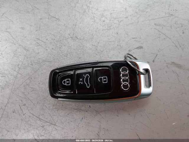Продаж на аукціоні авто 2022 Audi E-tron Premium Quattro, vin: WA1AAAGE3NB020211, номер лоту: 45410853