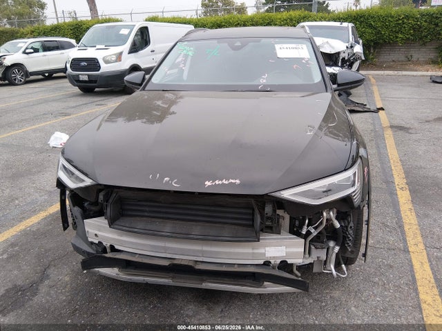 Aukcja sprzedaży 2022 Audi E-tron Premium Quattro, vin: WA1AAAGE3NB020211, numer aukcji: 45410853