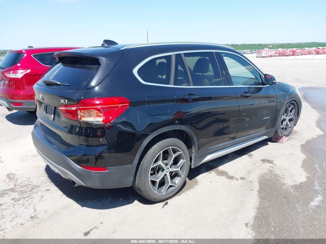 45410890 :رقم المزاد ، WBXHT3C35J5K30979 vin ، 2018 Bmw X1 Xdrive28i مزاد بيع