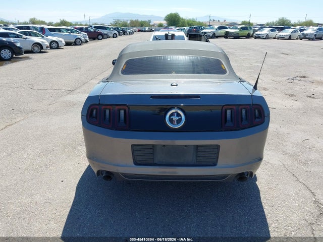 1ZVBP8EM8E5328515 Ford Mustang V6/v6 Premium