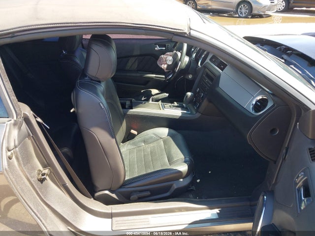 1ZVBP8EM8E5328515 Ford Mustang V6/v6 Premium