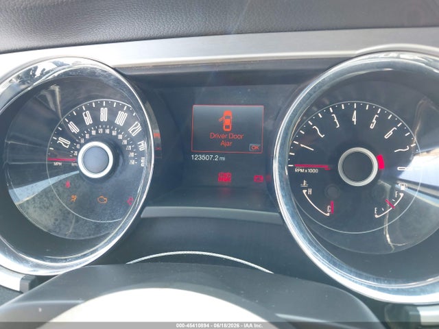 1ZVBP8EM8E5328515 Ford Mustang V6/v6 Premium