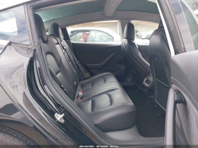 Tesla Model 3 Long Range/mid Range 2018 5YJ3E1EA0JF021133 Image 8