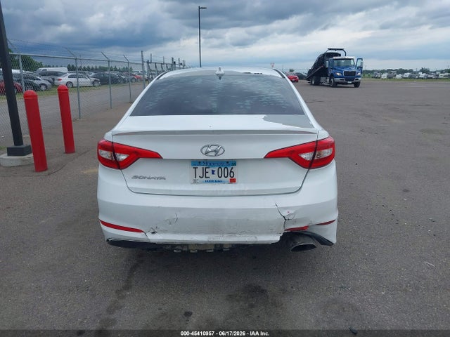 Hyundai SONATA SE 2016 5NPE24AF3GH355350 Image 17