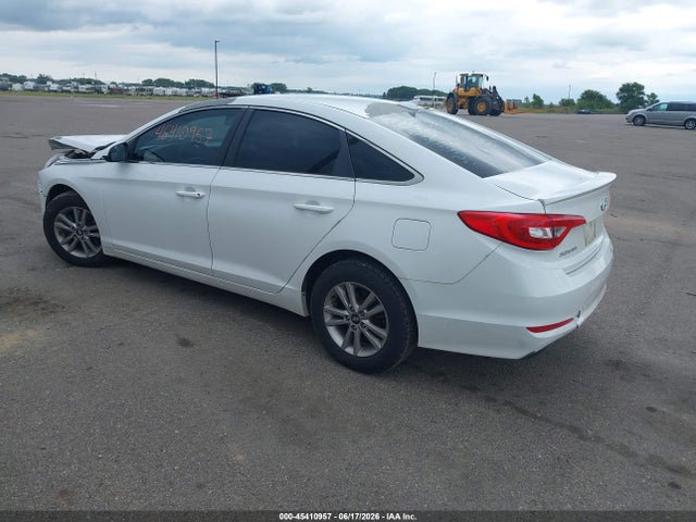 Hyundai SONATA SE 2016 5NPE24AF3GH355350 Image 3