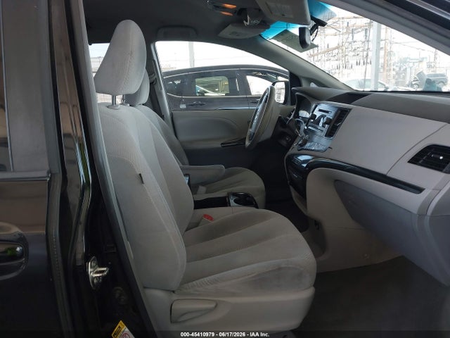 5TDKK3DC5ES451180 Toyota Sienna Le V6 8 Passenger