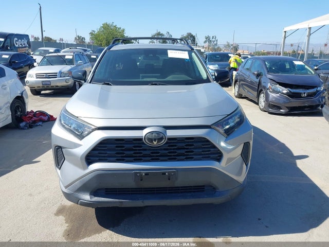 Toyota RAV4 LE 2019 2T3H1RFV7KW005427 Image 13