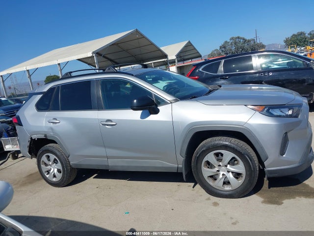Toyota RAV4 LE 2019 2T3H1RFV7KW005427 Image 14