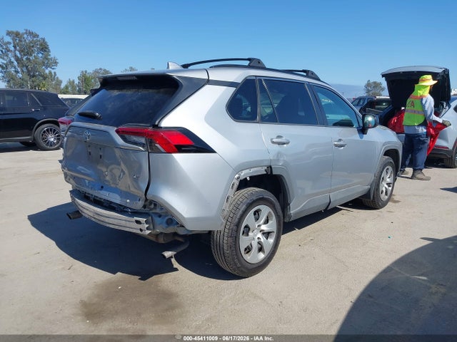 Toyota RAV4 LE 2019 2T3H1RFV7KW005427 Image 4