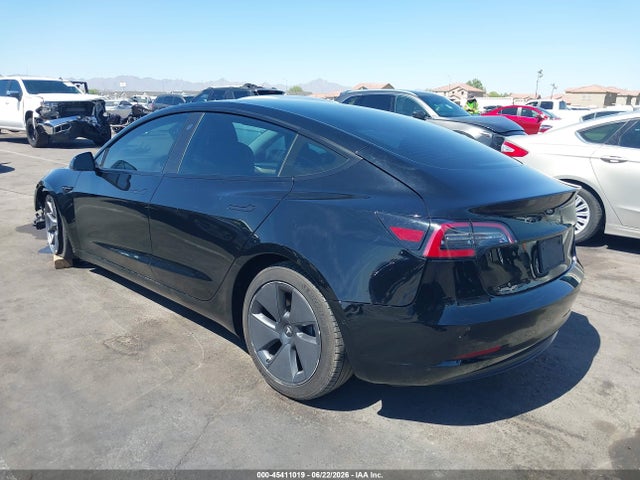 Tesla Model 3 Standard Range Plus Rear-wheel Drive 2021 5YJ3E1EAXMF062115 Image 3