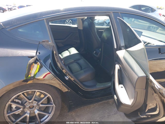 Tesla Model 3 Standard Range Plus Rear-wheel Drive 2021 5YJ3E1EAXMF062115 Image 8