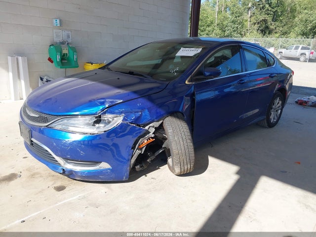 Chrysler 200 Limited 2015 1C3CCCAB0FN719237 Image 2