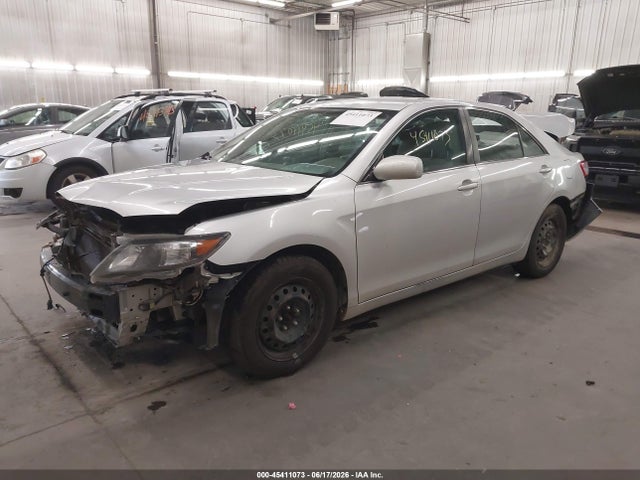 2010 Toyota Camry Le მანქანა იყიდება აუქციონზე, vin: 4T4BF3EK6AR067068, აუქციონის ნომერი: 45411073