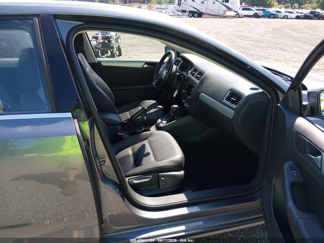 Продажа на аукционе авто 2013 Volkswagen Jetta 2.5l Se, vin: 3VWDX7AJXDM378999, номер лота: 45411134