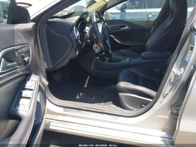 Mercedes-Benz CLA 250 2014 WDDSJ4EB0EN152559 Image 5