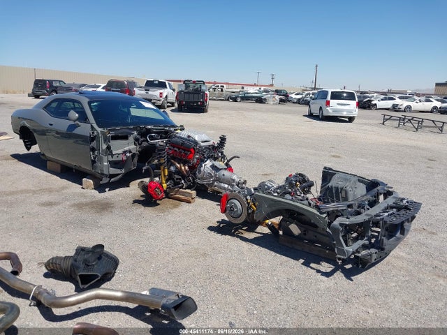 Dodge Challenger 2018 2C3CDZH91JH102238 main image