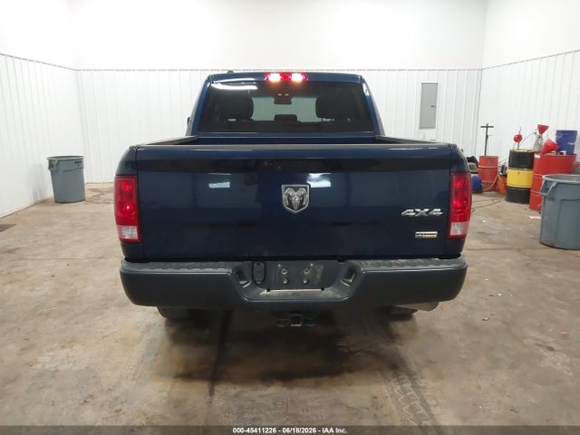 2019 Ram 1500 Classic Tradesman  4x4 5'7 Box მანქანა იყიდება აუქციონზე, vin: 1C6RR7KG0KS651496, აუქციონის ნომერი: 45411226