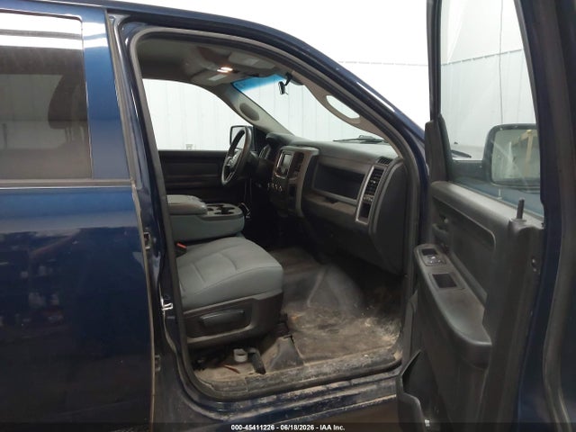 2019 Ram 1500 Classic Tradesman  4x4 5'7 Box მანქანა იყიდება აუქციონზე, vin: 1C6RR7KG0KS651496, აუქციონის ნომერი: 45411226