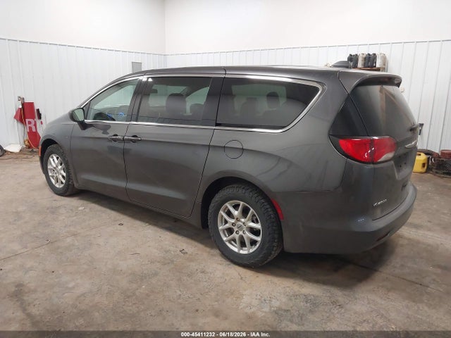 Chrysler Voyager Lx 2022 2C4RC1CG6NR132402 Image 3