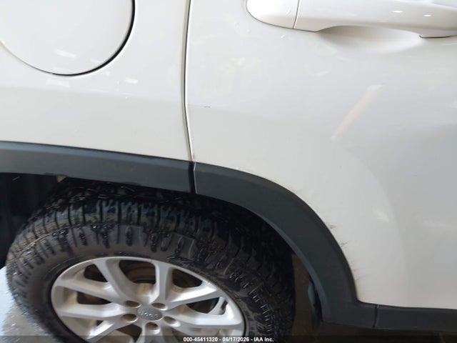 Jeep Cherokee Latitude 4x4 2018 1C4PJMCB7JD528564 Image 15
