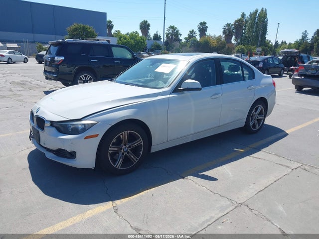 BMW 328I 2015 WBA3C1C54FP852463 Image 2