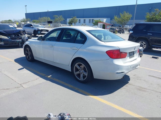 BMW 328I 2015 WBA3C1C54FP852463 Image 3