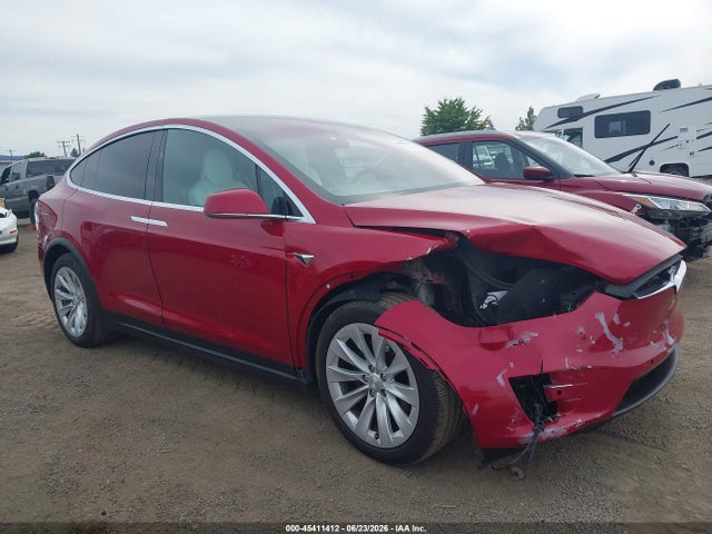 Tesla Model X 100d/75d/90d 2017 5YJXCBE21HF050270 Image 13