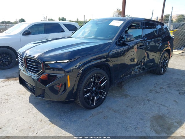 BMW Xm 2023 5YM23CS05P9S47445 Image 2