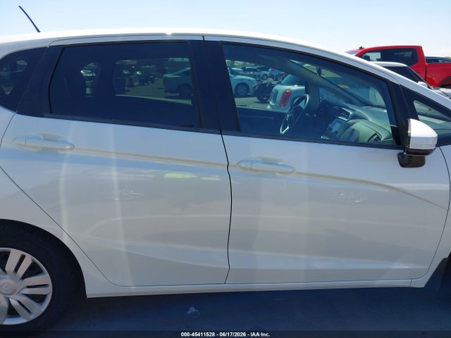 Honda FIT LX 2016 JHMGK5H52GX021583 Image 13