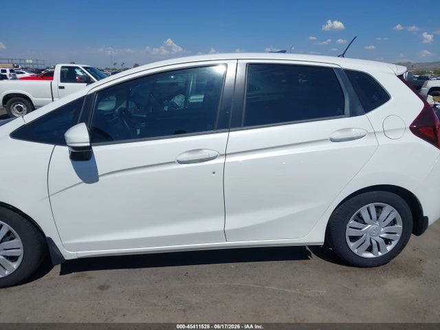 Honda FIT LX 2016 JHMGK5H52GX021583 Image 14