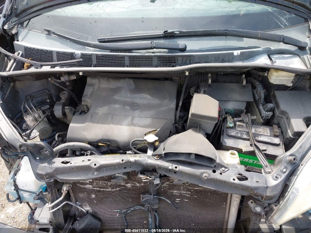 Продаж на аукціоні авто 2016 Toyota Sienna Xle 8 Passenger, vin: 5TDYK3DC2GS710544, номер лоту: 45411532