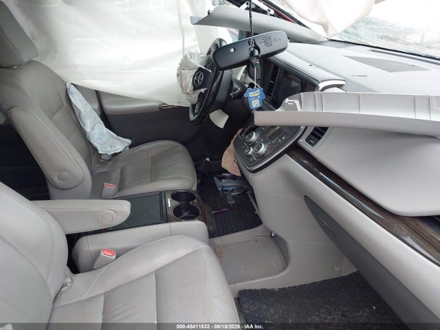 Auction sale of the 2016 Toyota Sienna Xle 8 Passenger, vin: 5TDYK3DC2GS710544, lot number: 45411532