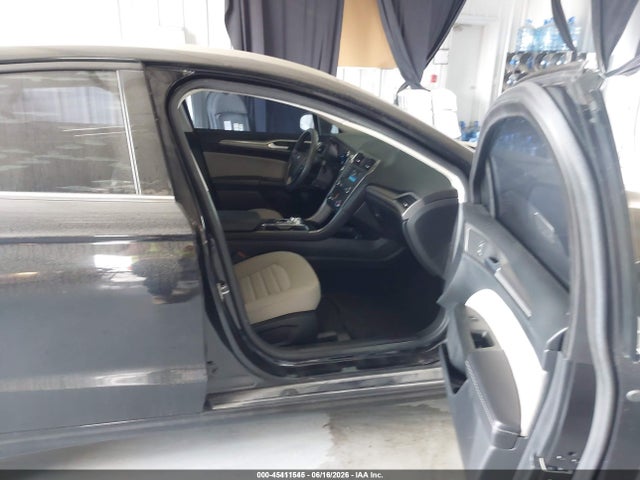 3FA6P0G75KR273940 Ford FUSION S