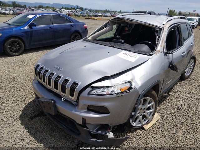 1C4PJMCS0HW570556 Jeep Cherokee Latitude 4x4
