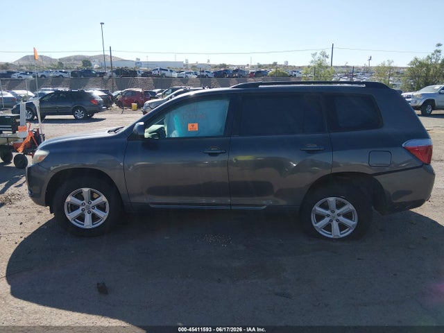 2010 Toyota Highlander Base V6 მანქანა იყიდება აუქციონზე, vin: 5TDZK3EH5AS016484, აუქციონის ნომერი: 45411593