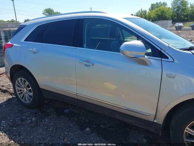 45411624 :رقم المزاد ، 1GYKNDRS2HZ238696 vin ، 2017 Cadillac Xt5 Luxury مزاد بيع