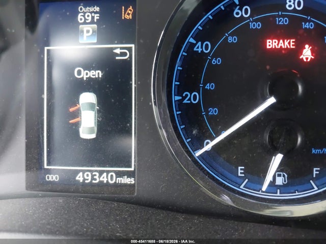 Toyota COROLLA SE 2017 5YFBURHE3HP637497 Image 16