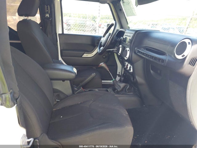 1C4AJWAG0FL648526 Jeep Wrangler Sport