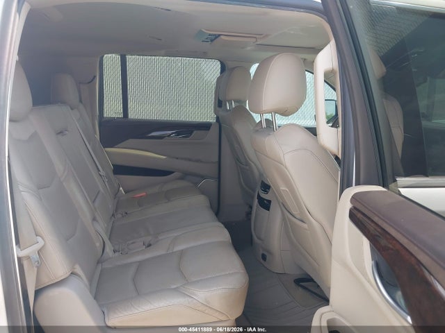 1GYS3HKJ9GR135174 Cadillac Escalade Esv Luxury Collection