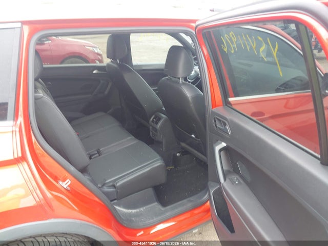 Продаж на аукціоні авто 2019 Volkswagen Tiguan 2.0t Se/2.0t Sel/2.0t Sel R-line/2.0t Sel R-line Black, vin: 3VV3B7AX9KM039778, номер лоту: 45411926