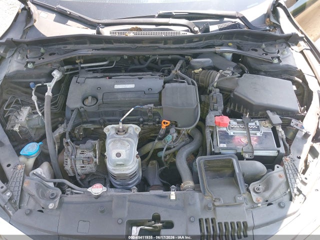 45411935 :رقم المزاد ، 1HGCR2F50HA148500 vin ، 2017 Honda Accord Sport مزاد بيع