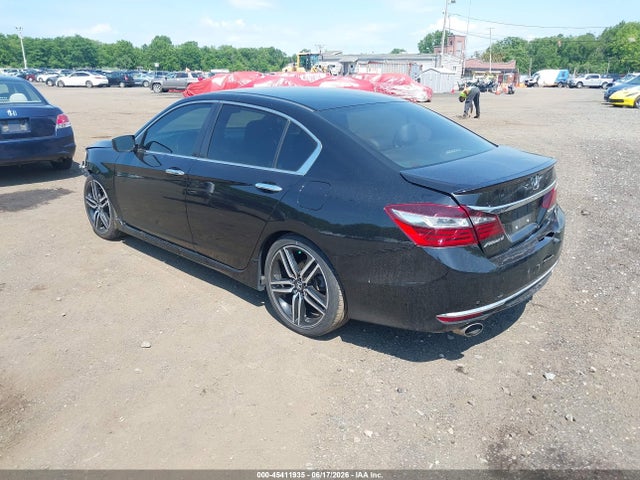 45411935 :رقم المزاد ، 1HGCR2F50HA148500 vin ، 2017 Honda Accord Sport مزاد بيع