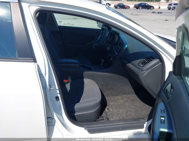 KIA Optima Lx 2015 KNAGM4A71F5653516 Image 5