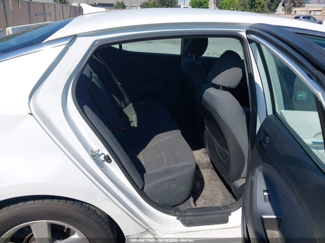 KIA Optima Lx 2015 KNAGM4A71F5653516 Image 8