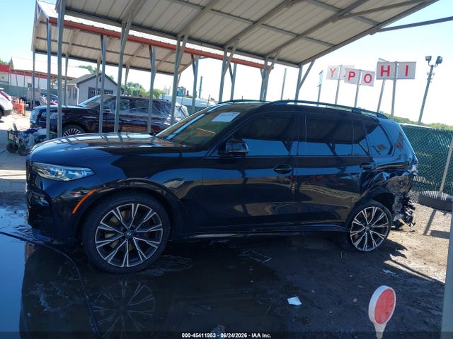 45411953 :رقم المزاد ، 5UXCX6C02N9M97304 vin ، 2022 Bmw X7 M50i مزاد بيع