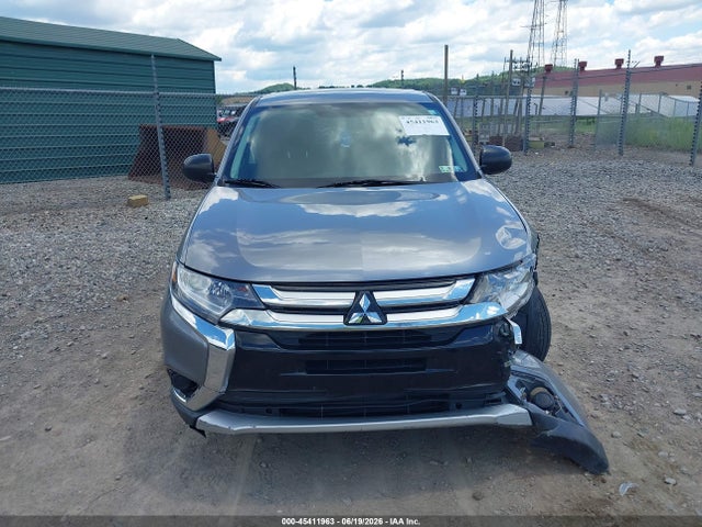 2018 Mitsubishi Outlander Es/le/se/sel მანქანა იყიდება აუქციონზე, vin: JA4AZ3A32JZ071180, აუქციონის ნომერი: 45411963
