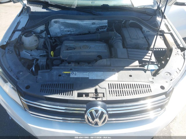 WVGBV7AX4HK034324 Volkswagen Tiguan 2.0t/2.0t S