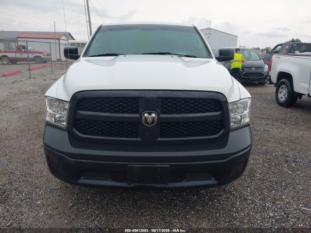 Продажа на аукционе авто 2019 Ram 1500 Classic Tradesman  4x2 6'4 Box, vin: 1C6RR6FG6KS647795, номер лота: 45412083